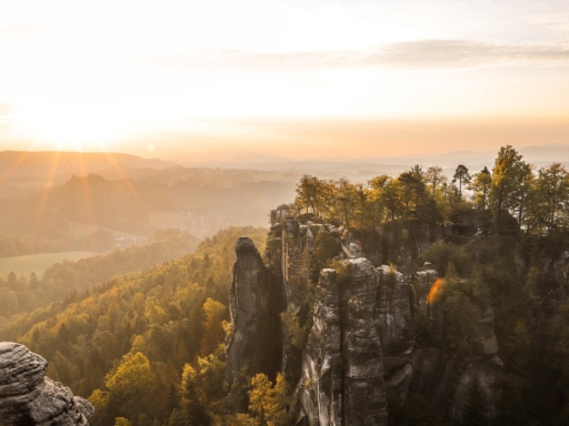 The spa town of Rathen, surrounded by rocks and gorges, has always been one of the classic hiking and climbing areas. The Bastei, the Mönchsfelsen and the castle Altrathen are located high above the city. Also famous is the Felsenbühne, one of the most beautiful natural stages in Europe. The open-air theater with over 2,000 seats is located in a magnificent rocky setting in the Wehlgrund.