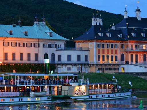 Abendliche Schlösserfahrt Der Dampfer